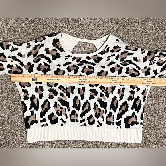 Miracle Plaza Party Leopard Cheetah Ivory Open Back Crew Neck Sweater! Size M/L. - Picture 11 of 15
